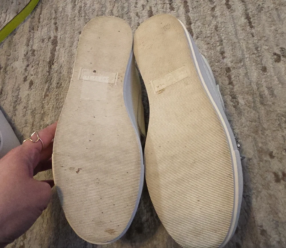 Kurt Geiger White Sneakers with Glittering Bow - Picture 7 of 11